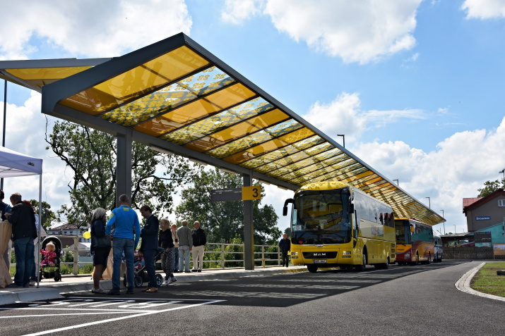 V Broumově se otevřel nový autobusový terminál