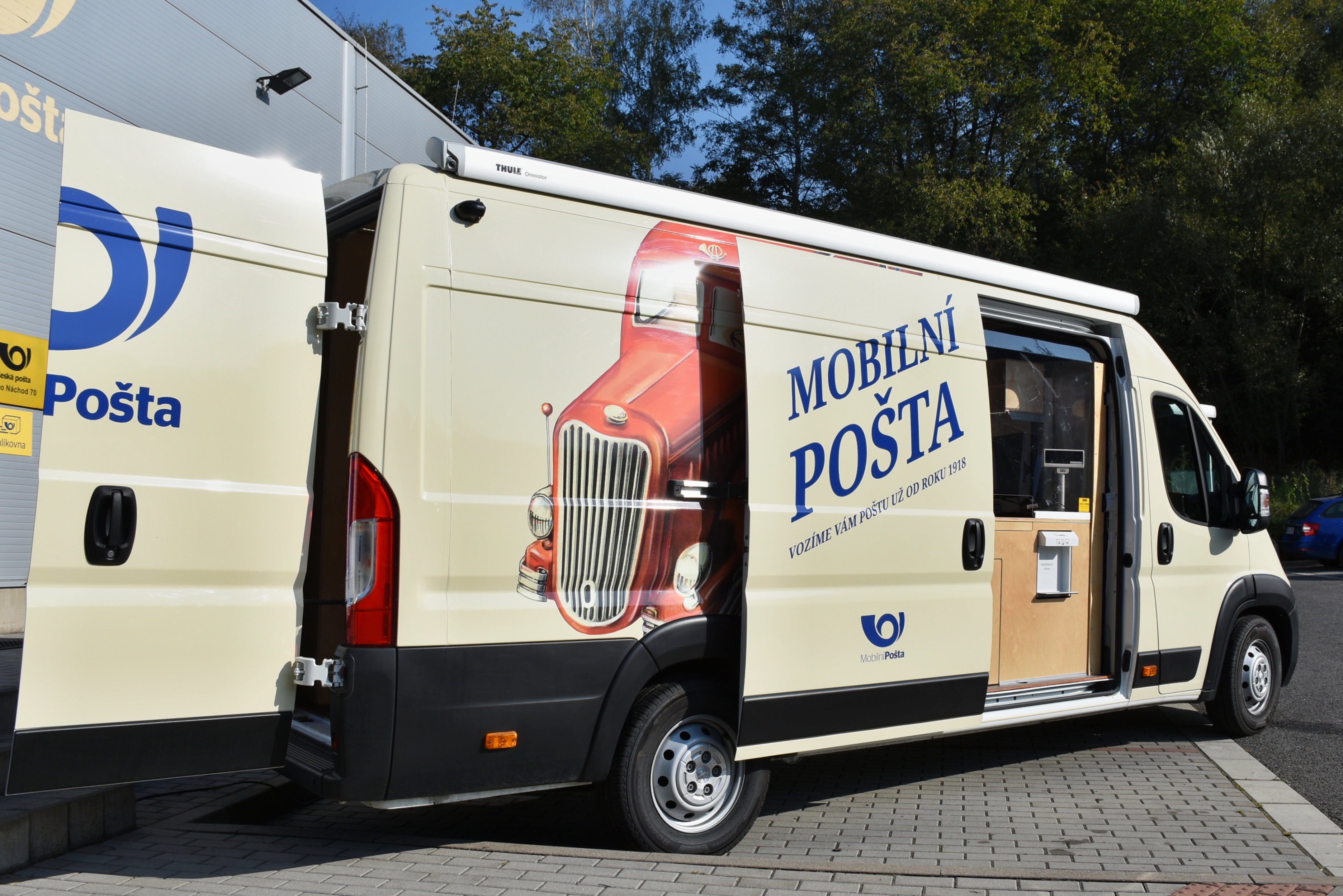 Česká pošta začne v Královéhradeckém kraji testovat mobilní poštu