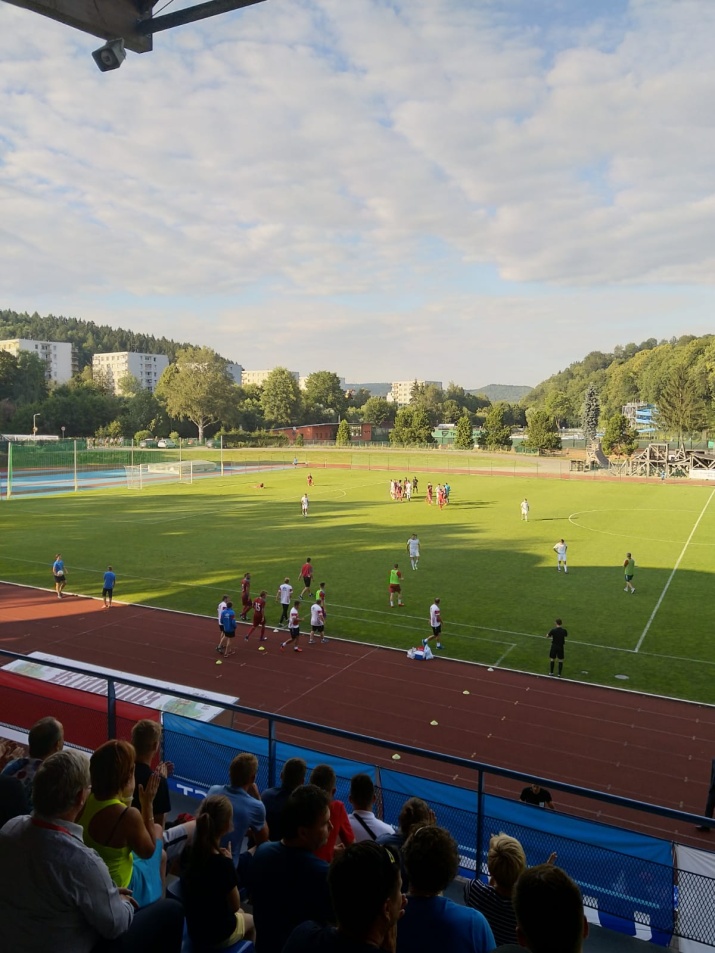Výběr amatérských fotbalistů Královéhradeckého kraje postoupil na Mistrovství Evropy 