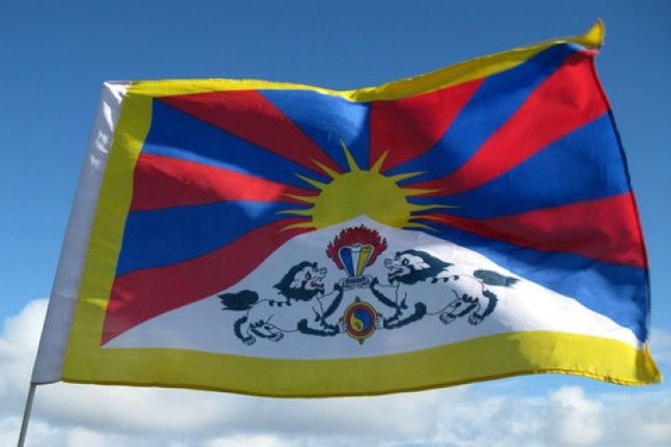 Na stožáru krajského úřadu počtvrté zavlaje tibetská vlajka
