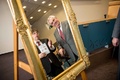 Hejtman daroval prezidentovi zrcadlo