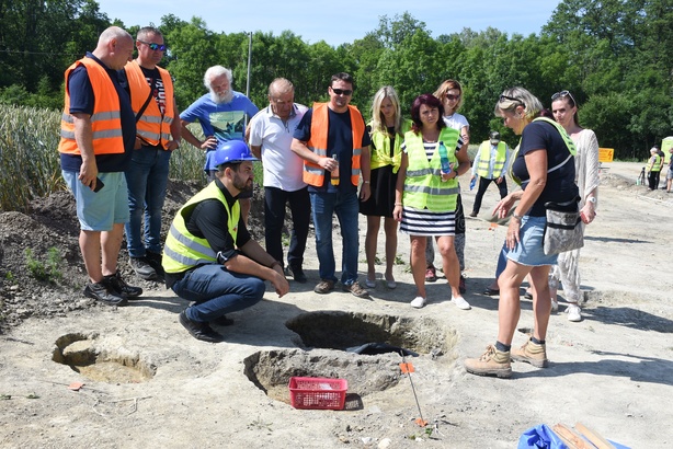 Archeologové ukázali nálezy z Opočna